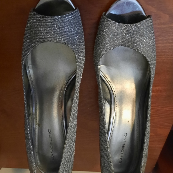 Bandolino Open Toe Wedge Shoe Size 10 - Picture 2 of 2